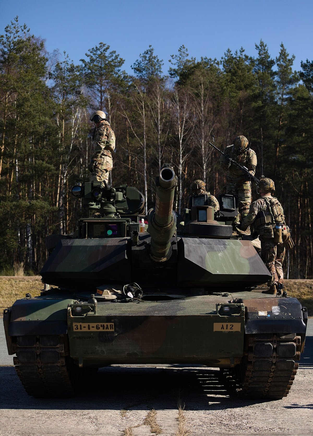 Bundeswehr und Verbuendete ueben gemeinsame Verlegung schwerer Verbaende ueber mehrere Landesgrenzen hinweg unter Gefechtsbedingungen