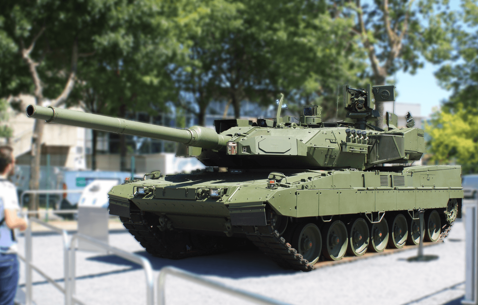 Bundeswehr erhält neue Leopard-2A8-Charge